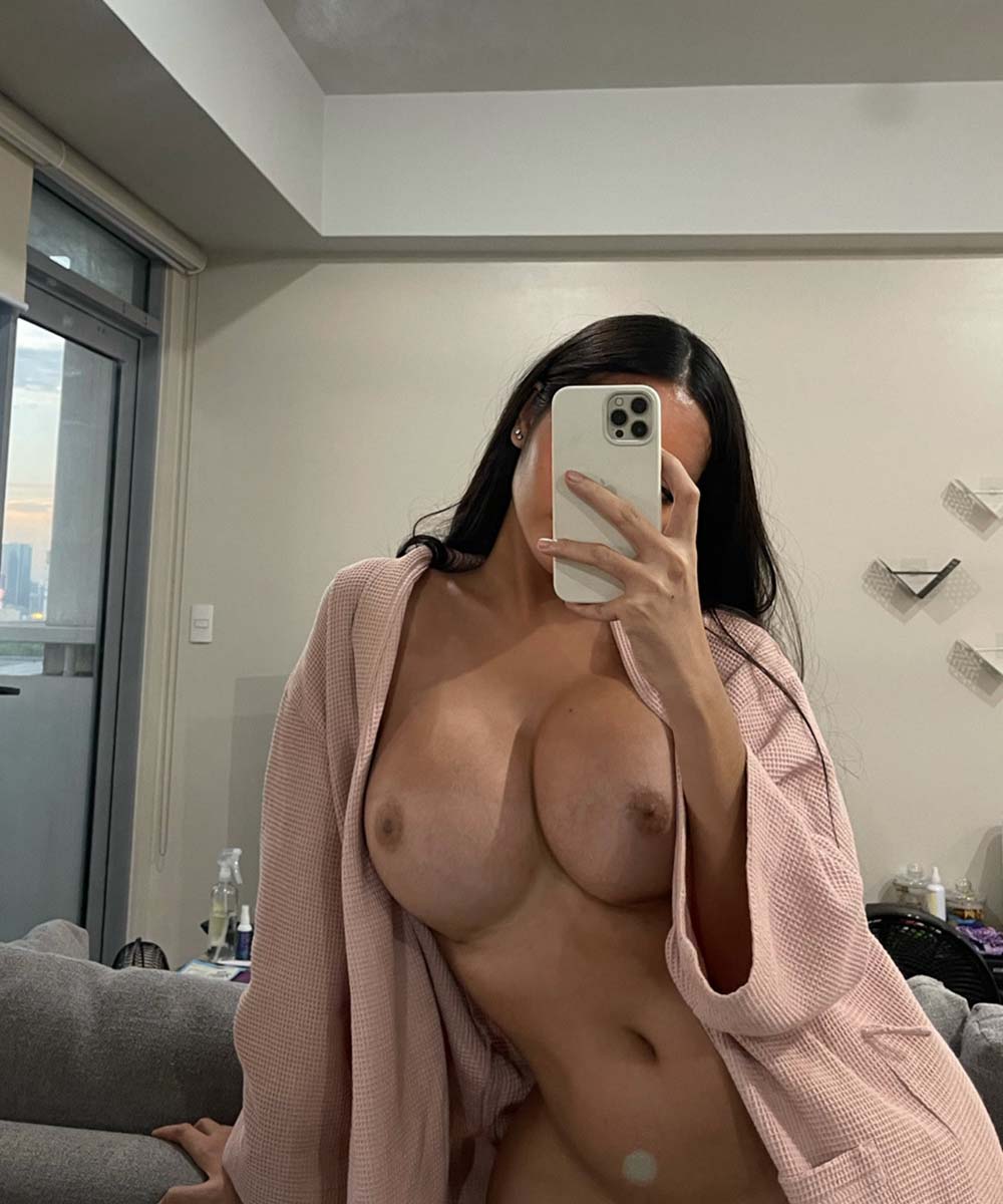Angela Castellanos naked in Mersin