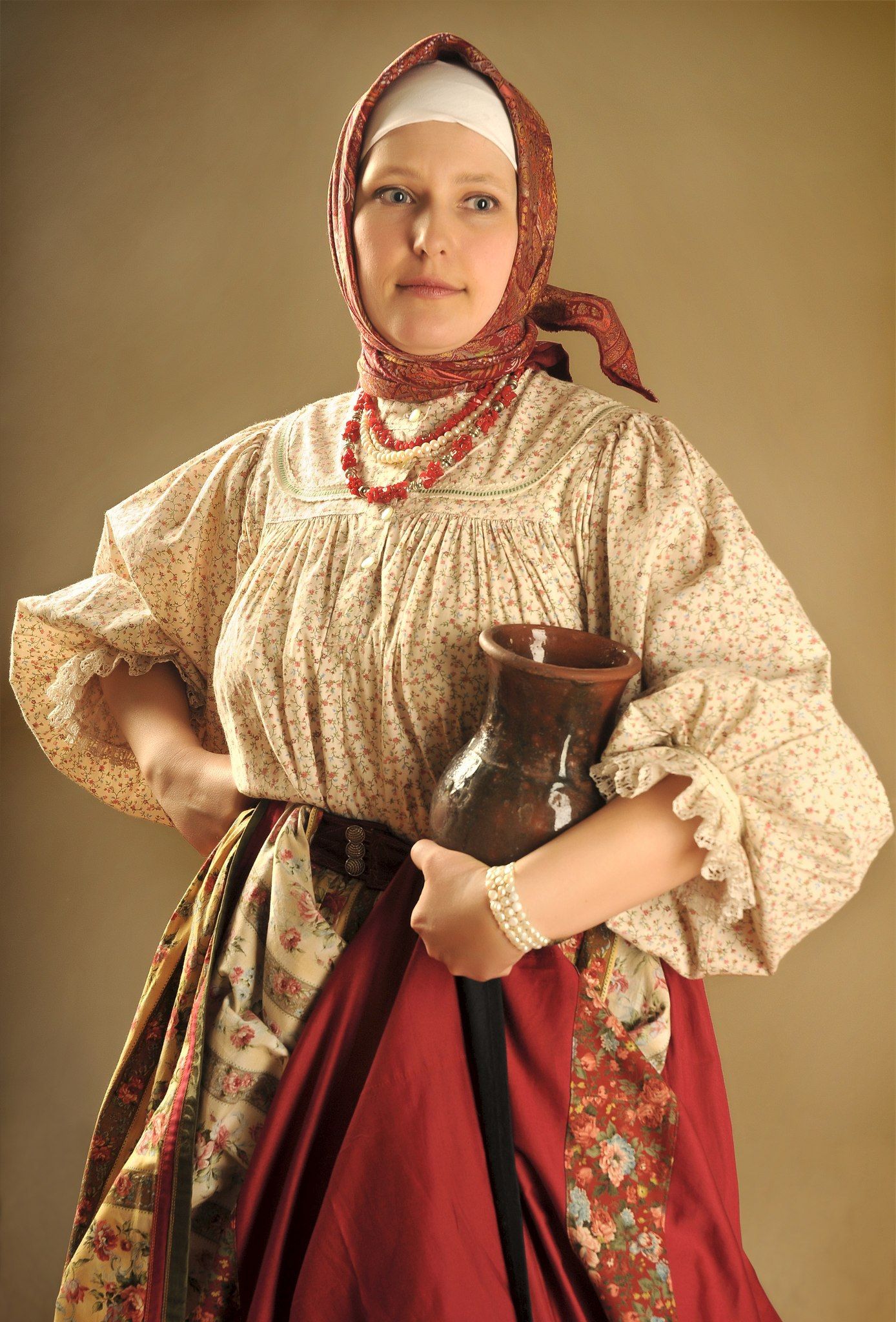 Girls in Slavic costumes in Mersin